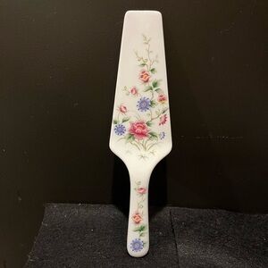 Andrea by Sadek Floral Dessert Pie Server